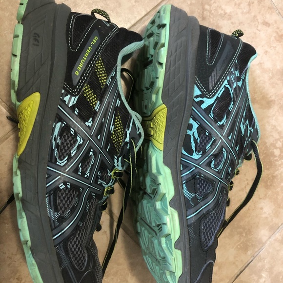 ASICS size 8 - Great Running Shoes - Picture 2 of 4